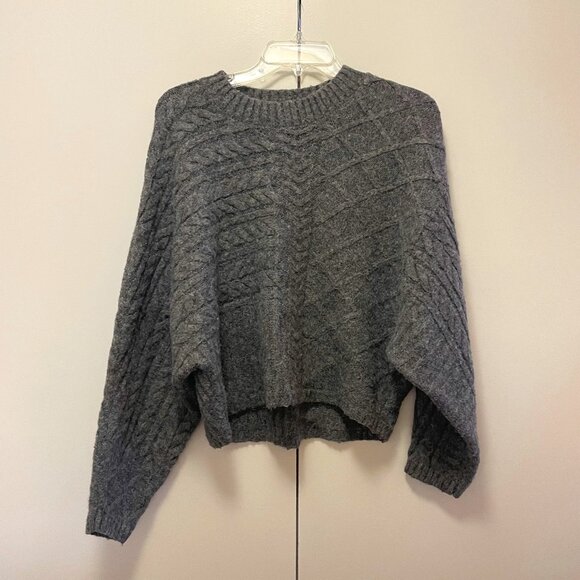 Womens Abercrombie & Fitch‎ Grey Cable Knit Crew Neck Sweater Top Size S/M - Picture 1 of 6